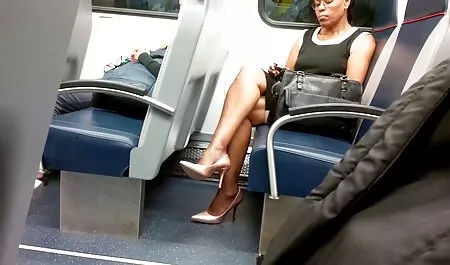 Orang latin kehilangan dia menempatkan video yang dibintangi oleh porn indonesia selingkuh Desiree Lopez di hitam