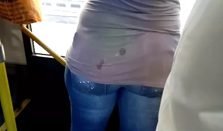 Menikmati menonton ini panas rambut pirang cewek cantik bermain iporn indo dengan mainan nya