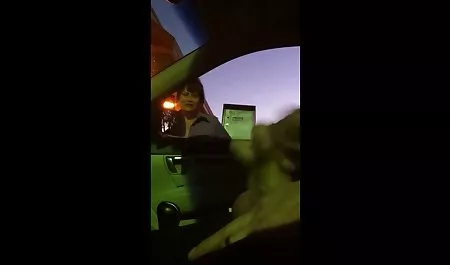 Montok bokep dipaksa indo ibu selenda putih mengambil lemak kontol