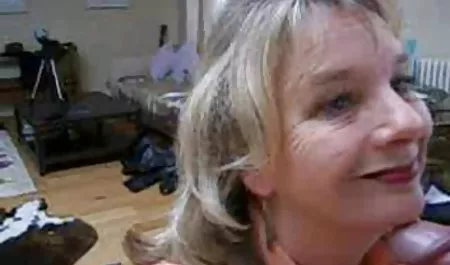 Old bokep xxx indonesia man fuck young pelacur