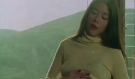 Sudut pandang pertama dendam apaan Molly indo videos sex Manson