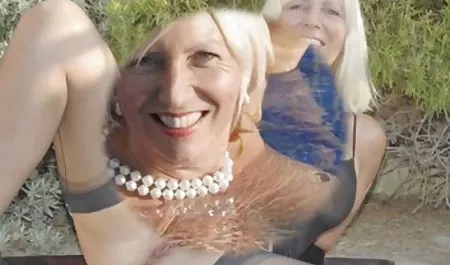 Lesbian orang latin tube bokep indonesia milf mencintai kesenangan oral