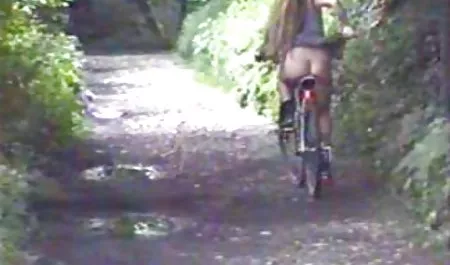 Amatir ejakulasi di muka dan menelan kompilasi video sex selebriti indonesia